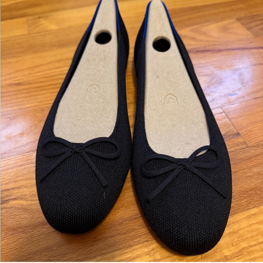 New in box Rothy's Black Bow Flats